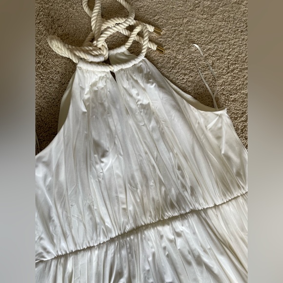 J crew Ursula wedding gown- ivory. Sz 8. Used - great condition & garment bag - Picture 9 of 10